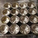 Étirement de l’annulaire avec le pouce : mythe viral, réalité corporelle et fascination moderne pour les gestes miracles